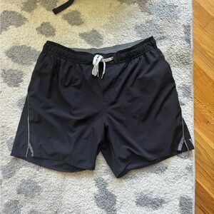 Vuori Black Men's Athletic Shorts - Lined